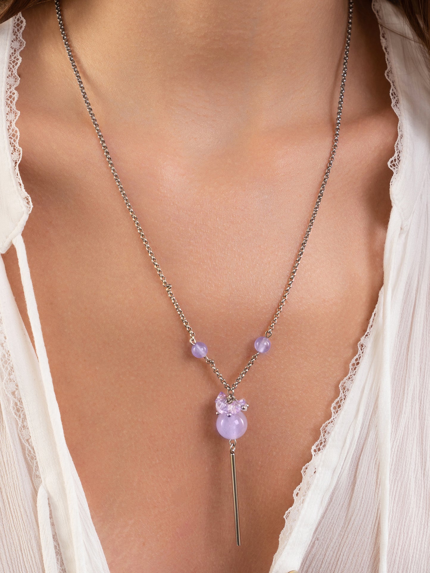 Lilac necklace with crystals